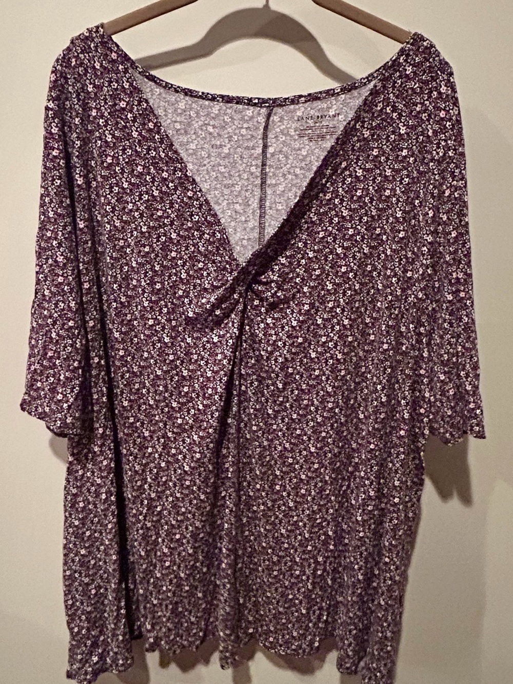 Lane Bryant Pink Floral V-Neck, Twost-Knot Top, 26/28